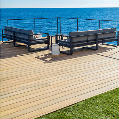 SILVADEC - Lame de deck ATMOSPHERE - nuance chêne clair- Ep. 23 x l. 138mm x L. 4m